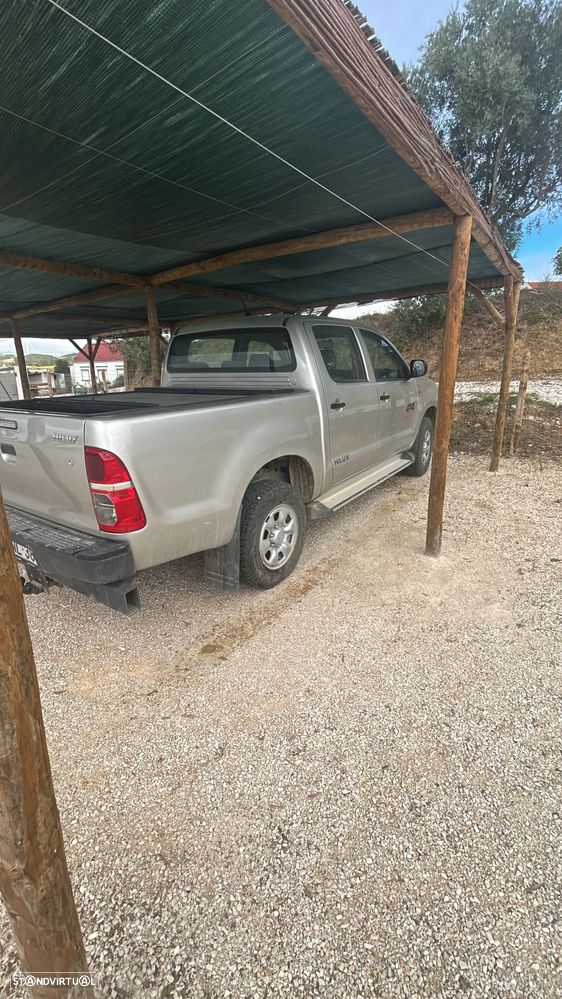 Toyota Hilux 2.5 D-4D 4WD CD PM+AC - 4