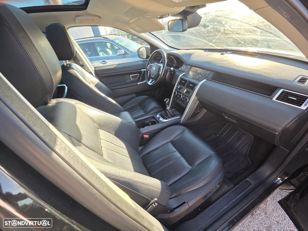 Land Rover Discovery Sport 2.0 TD4 HSE Luxury - 25