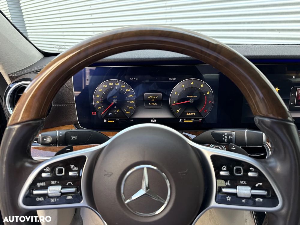 Mercedes-Benz E 200 4MATIC 9G-TRONIC Exclusive - 8