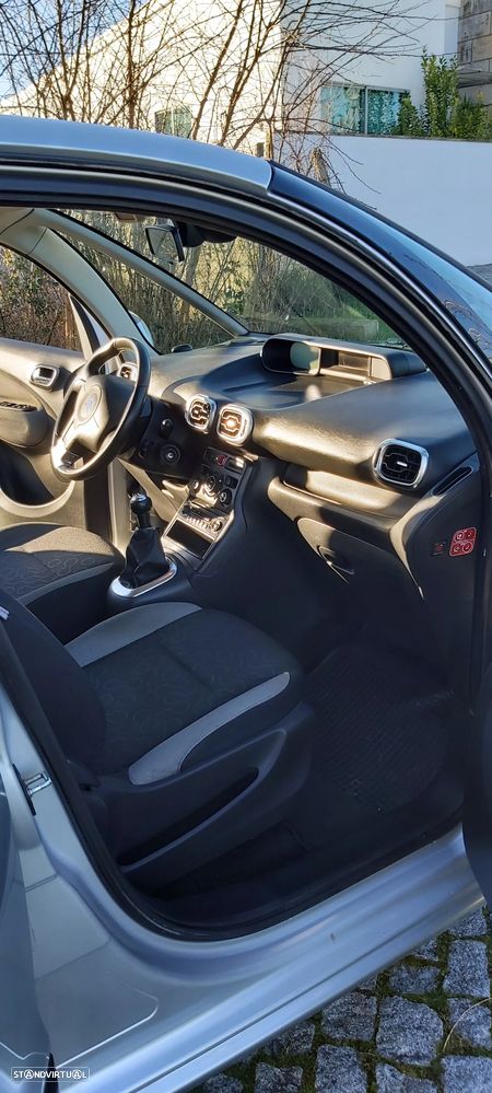 Citroën C3 Picasso 1.6 HDi Confort Airdream - 16