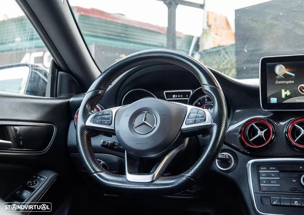 Mercedes-Benz CLA 45 AMG Shooting Brake 4-Matic - 14