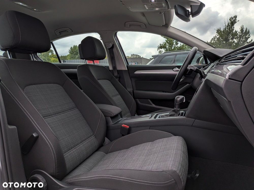 Volkswagen Passat 1.5 TSI EVO Business DSG - 12