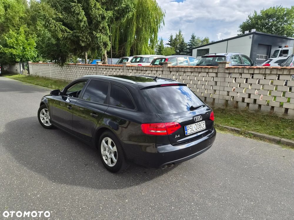 Audi A4 Avant 2.0 TDI DPF Ambiente - 12