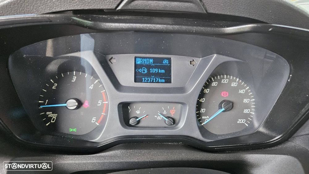 Ford Transit L2H2 2.0 TDCI Caixa automática - 130 CV - 24