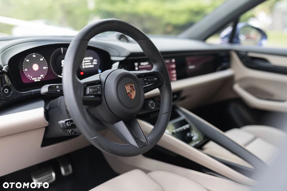 Porsche Macan - 13