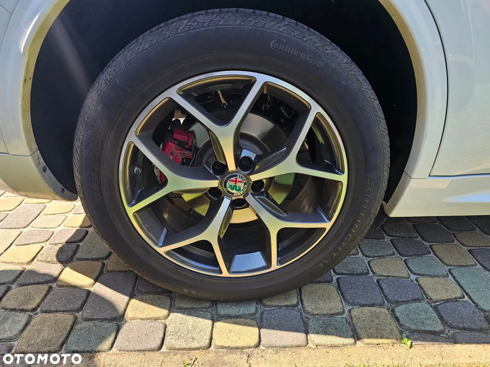 Alfa Romeo Stelvio 2.0 Turbo 16V AT8-Q4 Ti - 11
