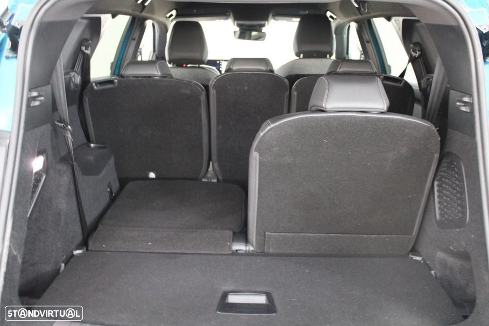 Peugeot E-5008 210 Allure Business - 11