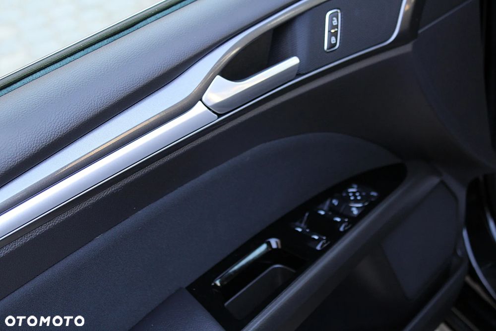 Ford Mondeo - 21