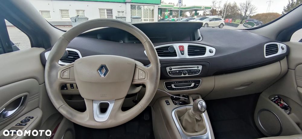 Renault Scenic 1.4 16V TCE Bose Edition - 6