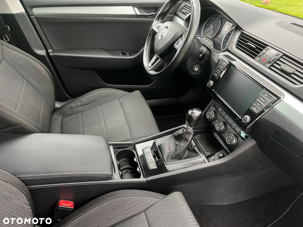 Skoda Superb 1.6 TDI Ambition Greenline - 19