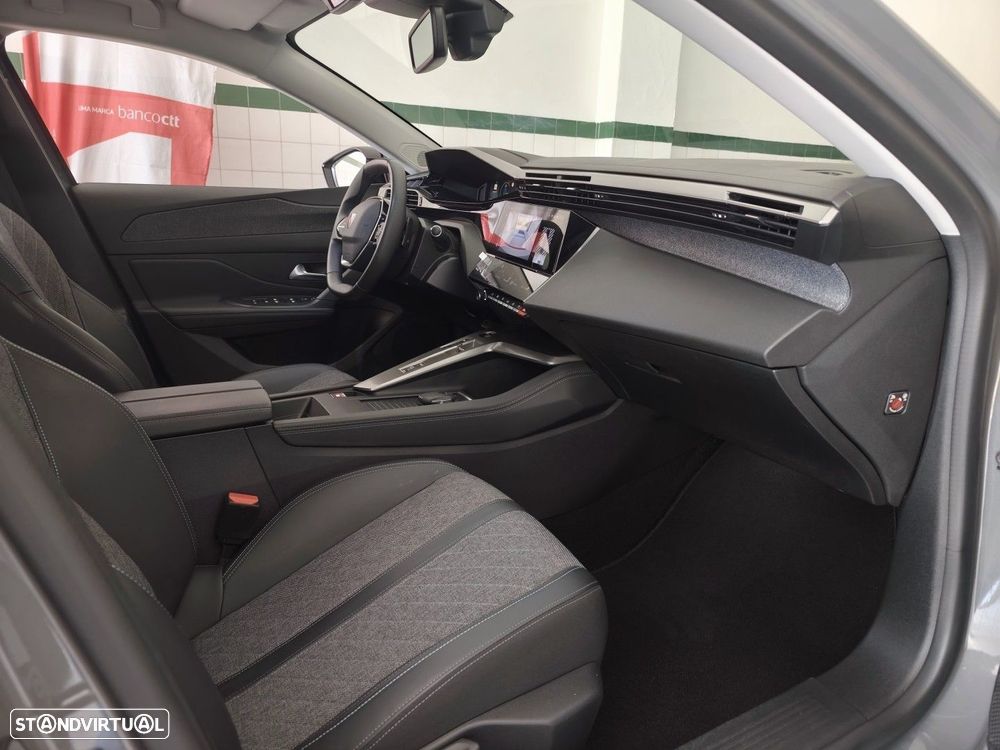 Peugeot 408 1.6 Hybrid Allure e-EAT8 - 10