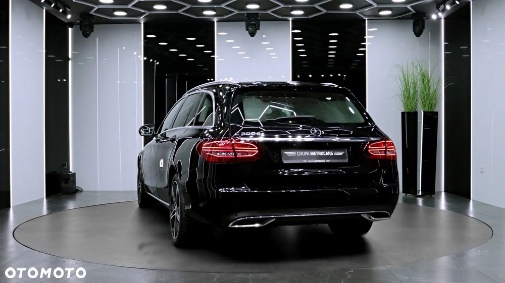 Mercedes-Benz Klasa C 300 d 9G-TRONIC - 6