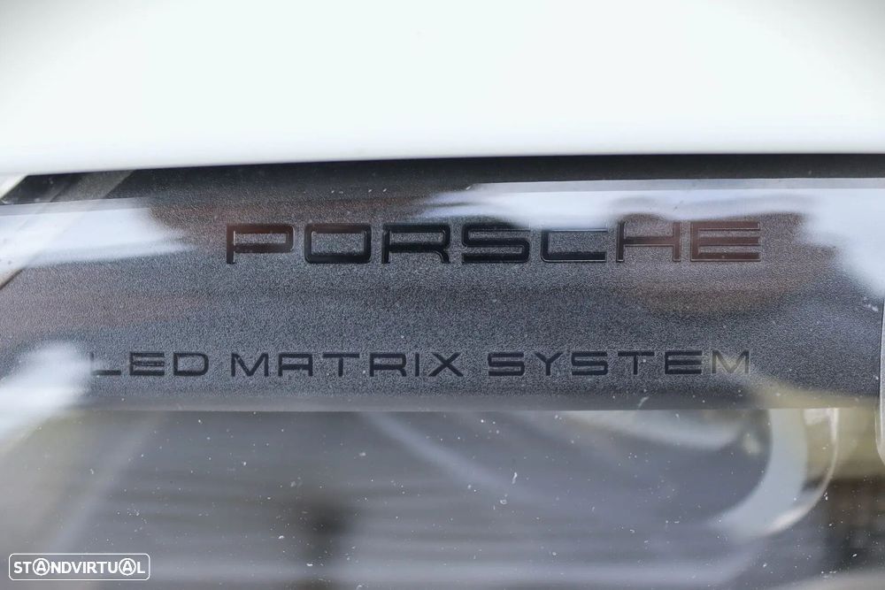 Porsche Taycan 4S - 9