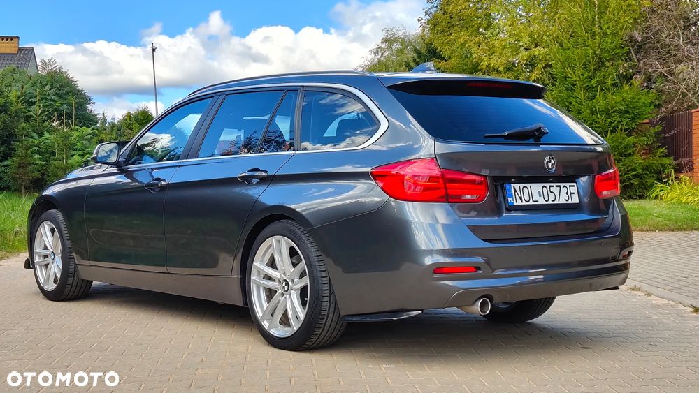 BMW Seria 3 320d - 12