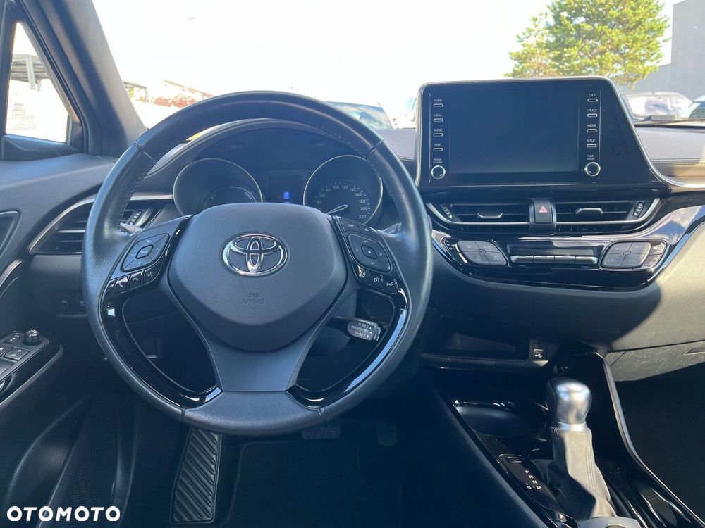 Toyota C-HR 2.0 Hybrid Executive - 11