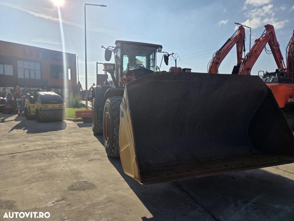 Hitachi ZW250-6, 2021, 7.117h, 23.578km, cupa 4mc, gresare automata, Masa operationala 21,4t, anv MICHELIN 60% ok, camera spate, GPS in romana, posibilitate leasing 4 ani, 200 CP, consum mediu 11,3l/h, revizii facute-PROMOTIE 91.900 EUR+Tva - 6