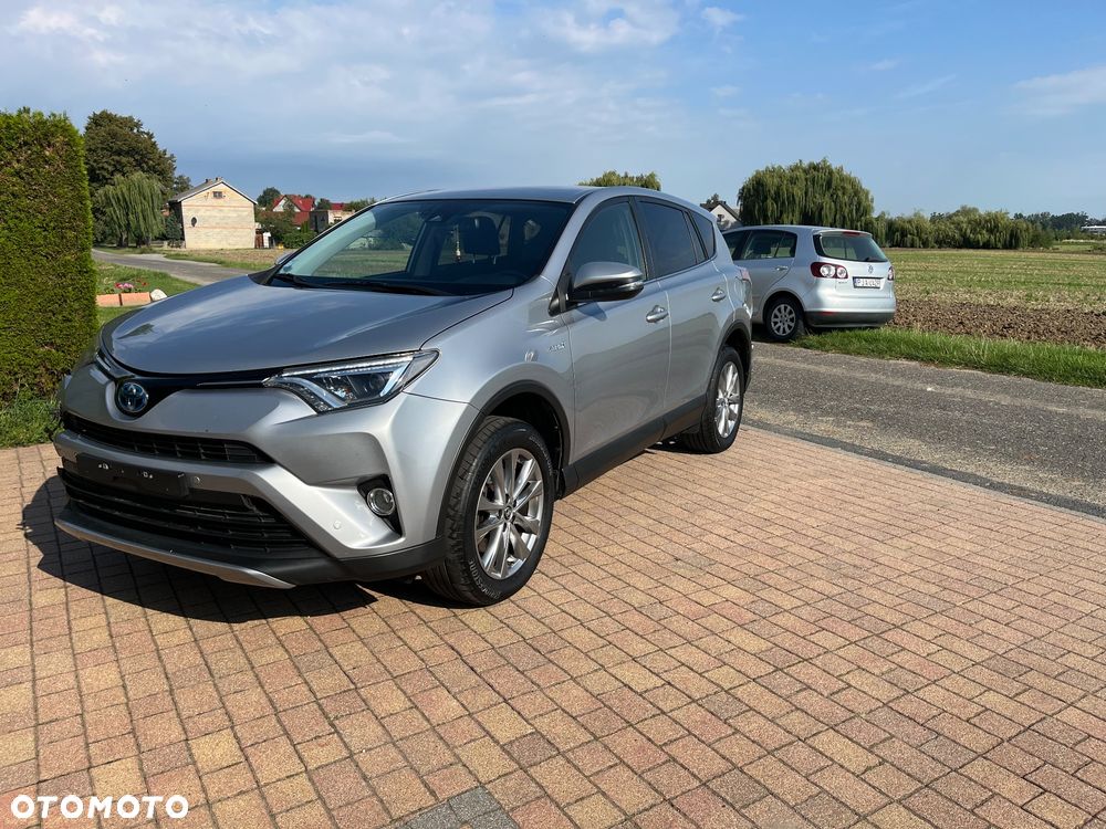Toyota RAV4 - 1