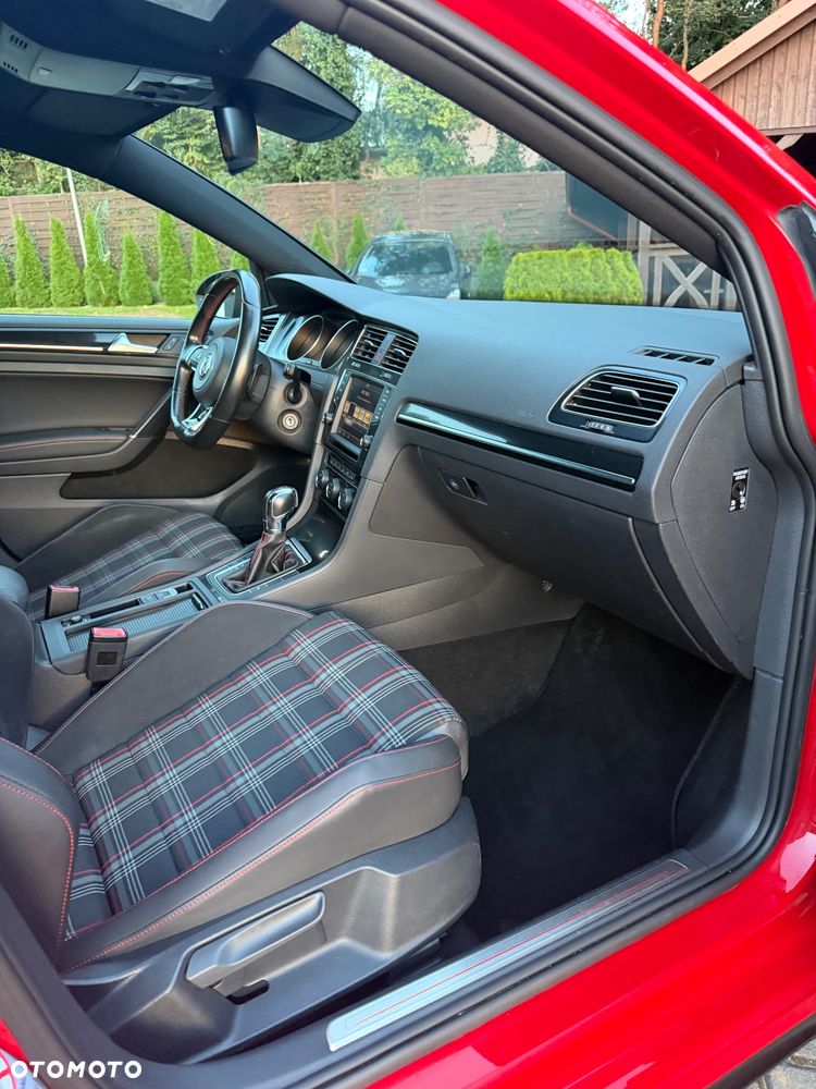 Volkswagen Golf 2.0 TSI BMT GTI DSG - 30
