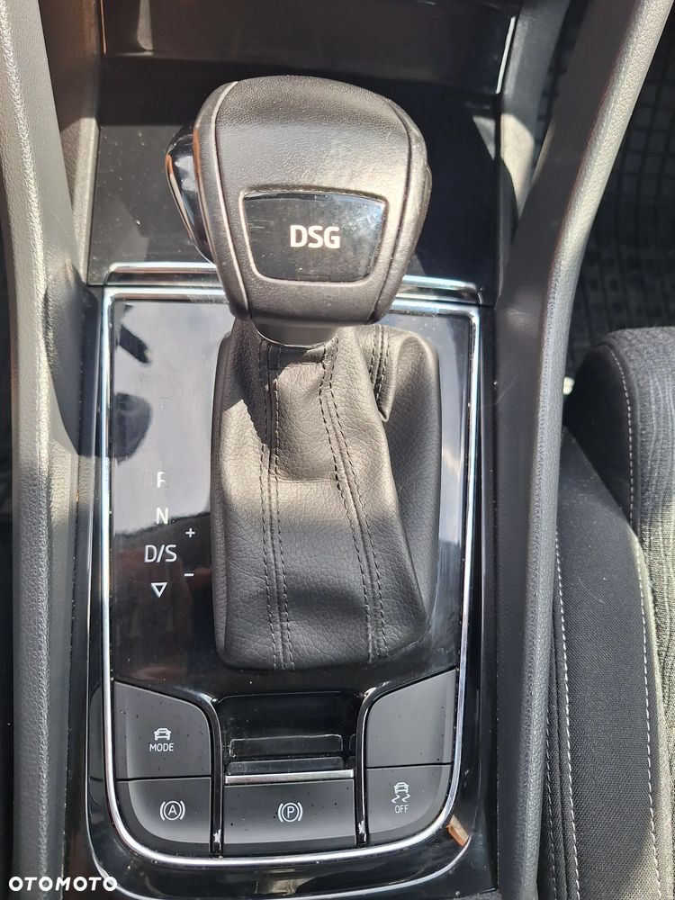 Skoda Karoq 1.5 TSI ACT 4x2 Style DSG - 36