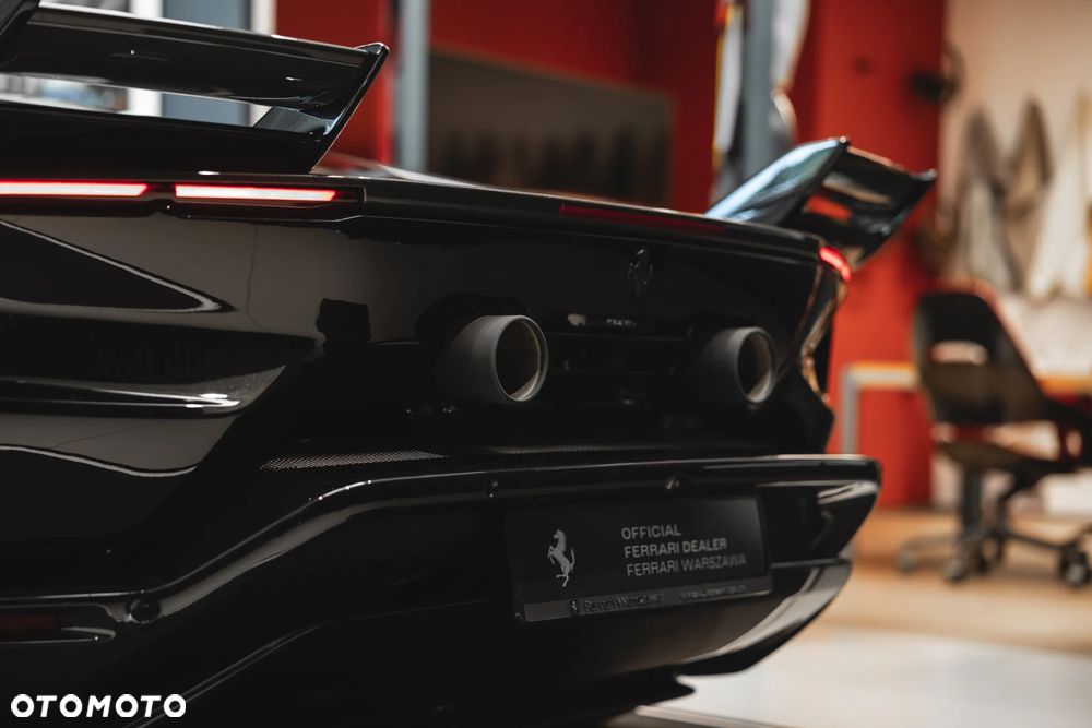 Ferrari Testarossa - 12