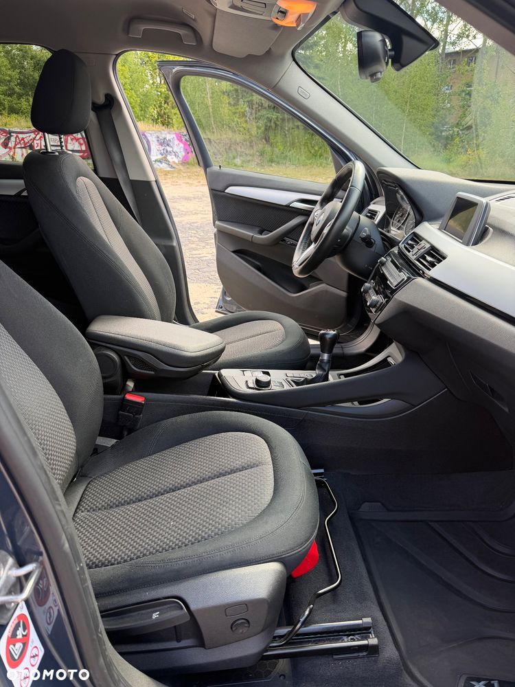 BMW X1 sDrive18i Advantage - 9