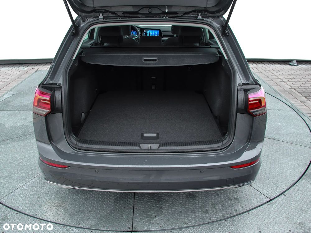 Volkswagen Golf Variant - 9