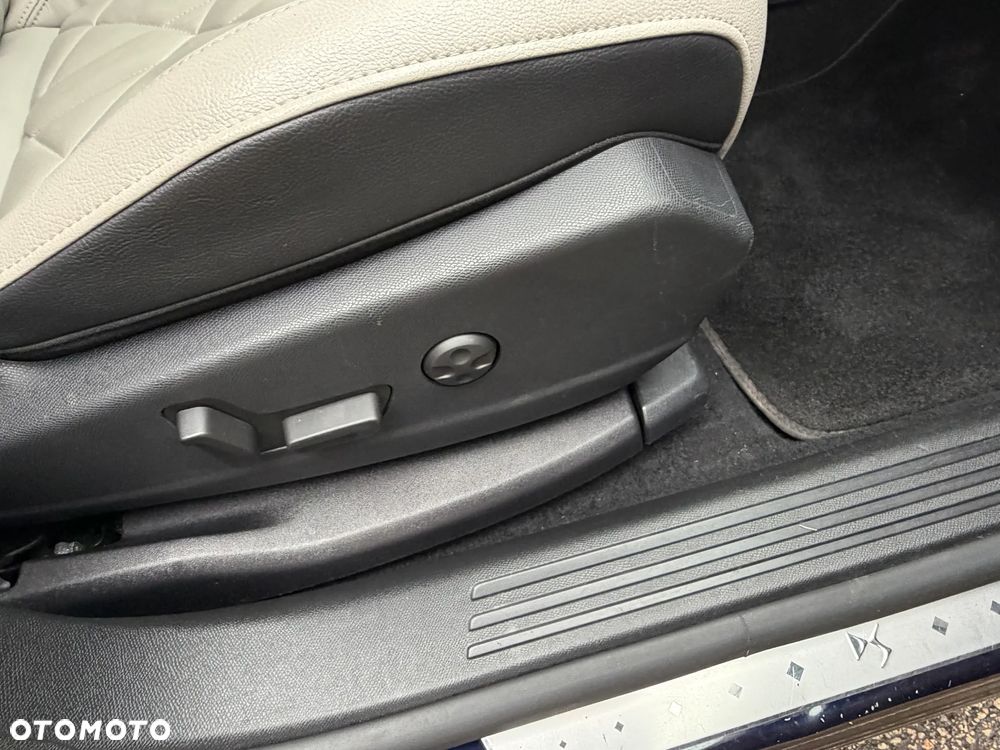 DS Automobiles DS 7 Crossback 1.6 E-Tense Bastille + - 16