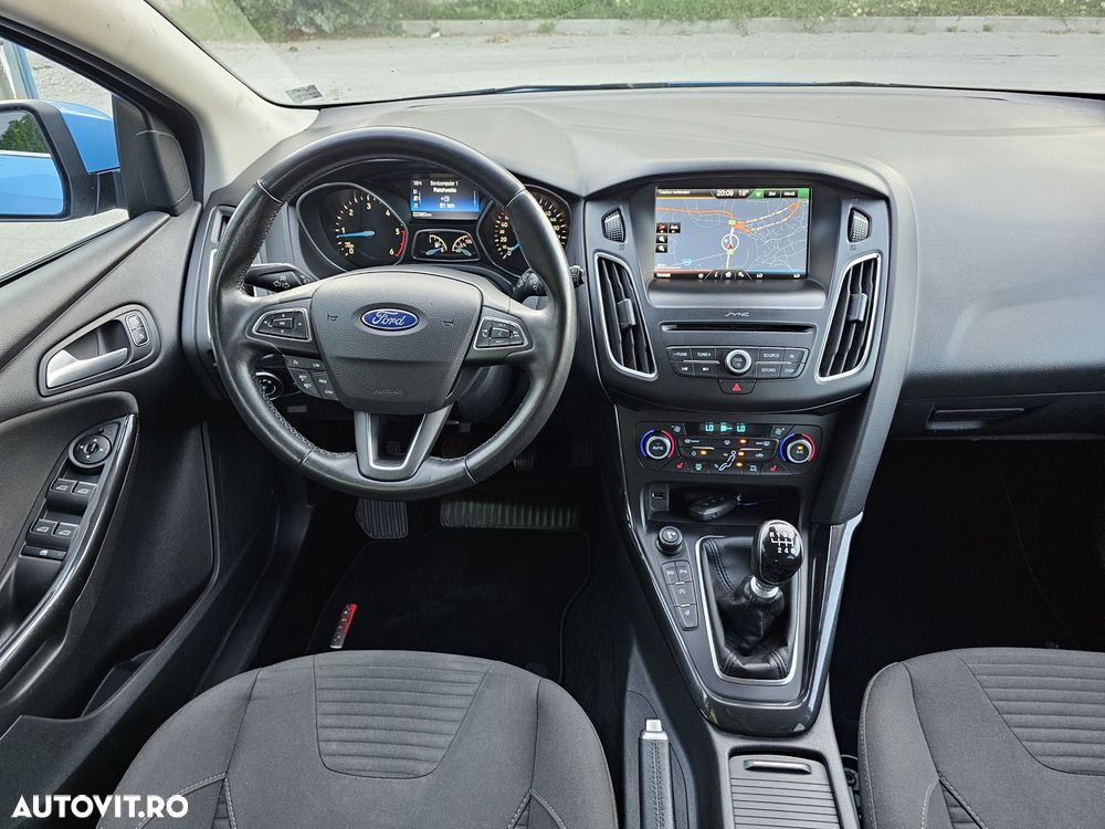 Ford Focus - 7
