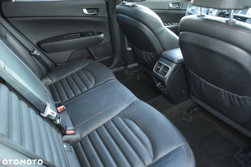 Kia Optima 2.0 T-GDI GT - 33