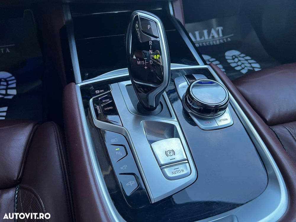 BMW Seria 7 745Le xDrive AT PHEV - 16