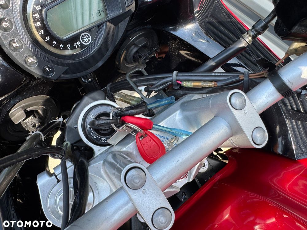 Yamaha FZ6 - 11
