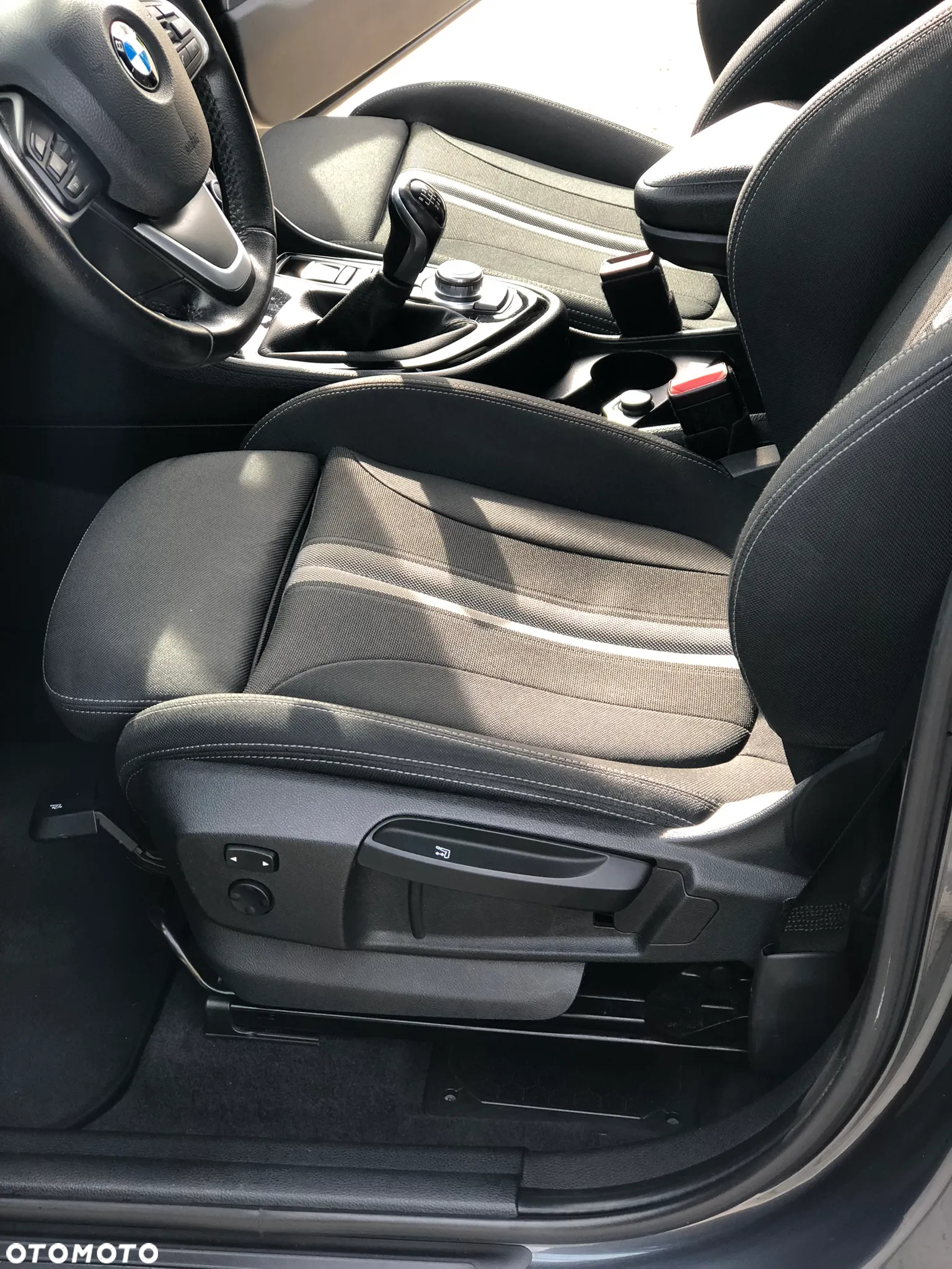 BMW Seria 2 218d Active Tourer Sport Line - 25