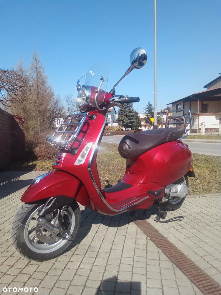 Piaggio Vespa - 2