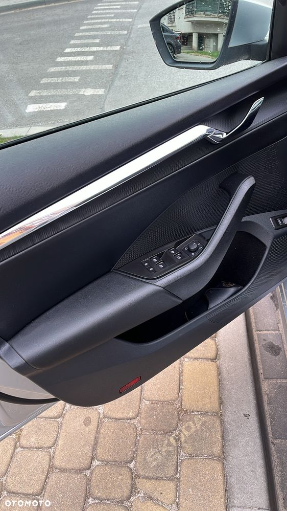 Skoda Octavia 2.0 TDI SCR Ambition DSG - 24