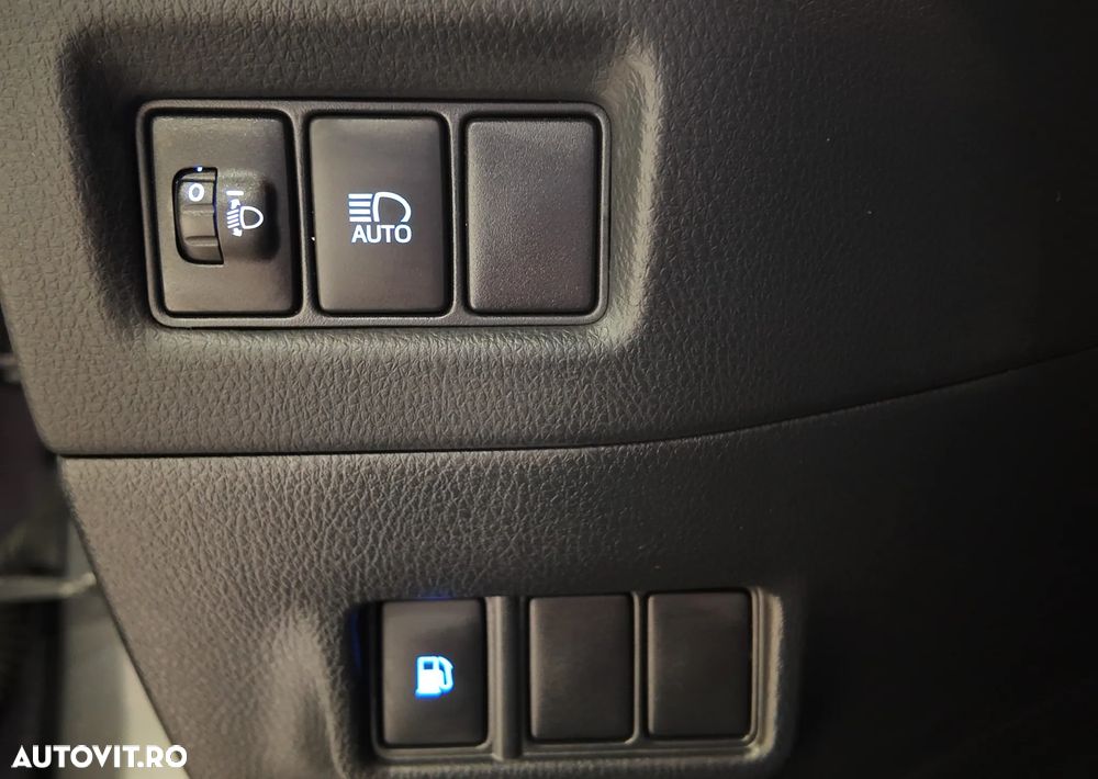 Toyota C-HR 1.8 HSD 122 CP 4x2 CVT C-lassy bi-tone - 19