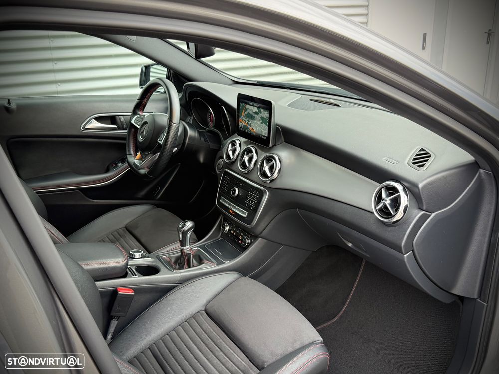 Mercedes-Benz GLA 180 d AMG Line - 9