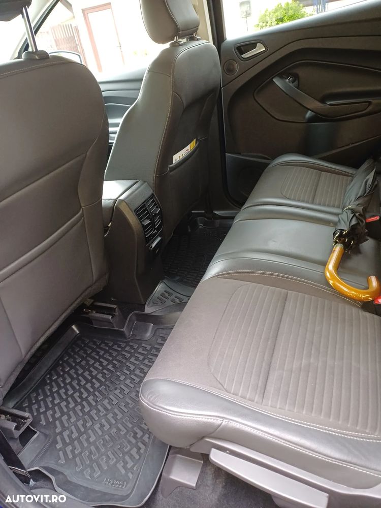 Ford Kuga 2.0 TDCi 4x4 Aut. Individual - 5