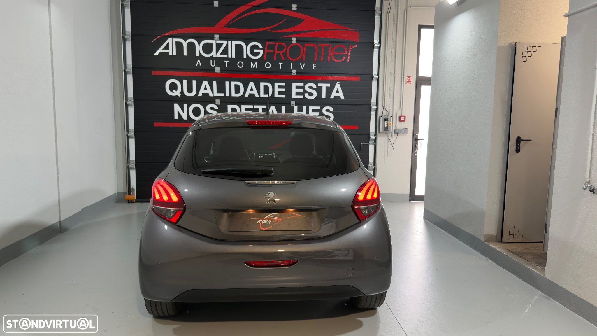 Peugeot 208 1.2 PureTech Signature - 5