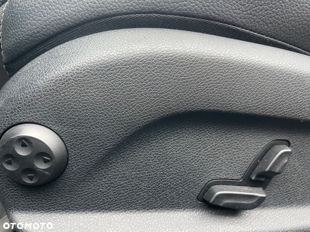 Mercedes-Benz CLA - 20