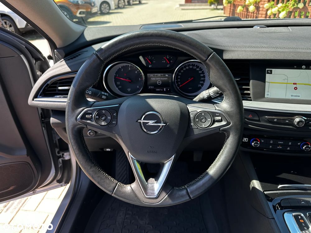 Opel Insignia - 8