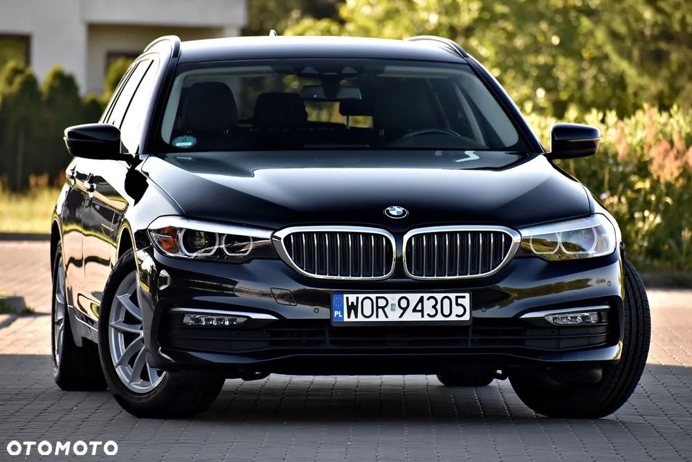 BMW Seria 5 520i - 11