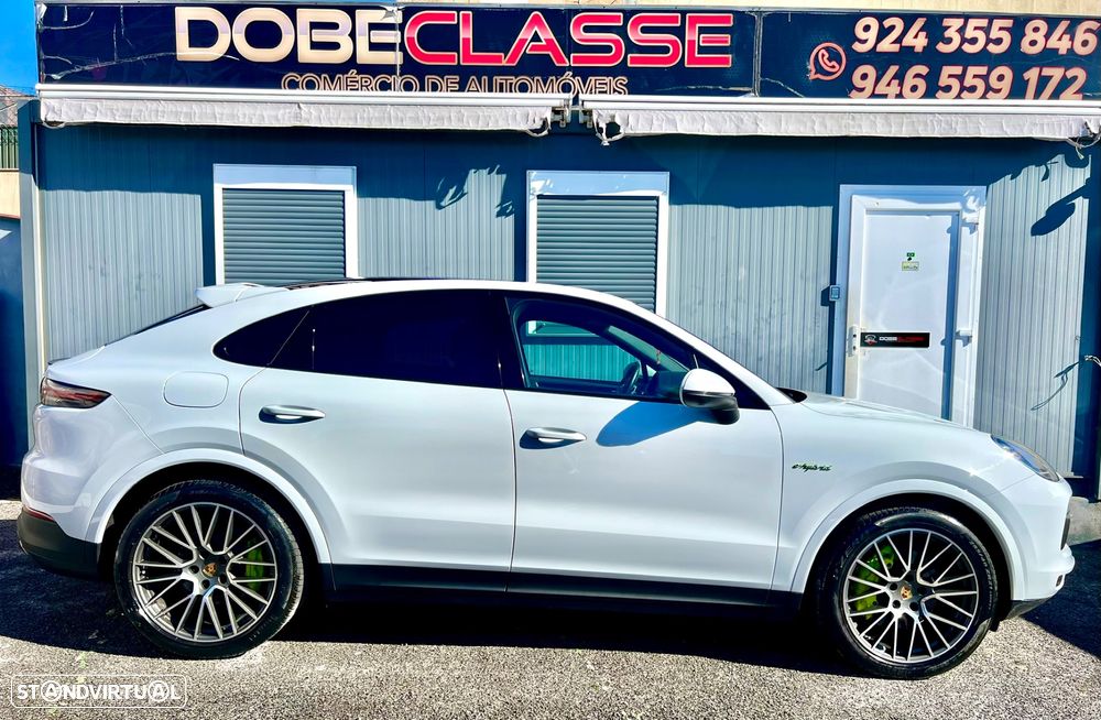 Porsche Cayenne Coupé E-Hybrid - 6