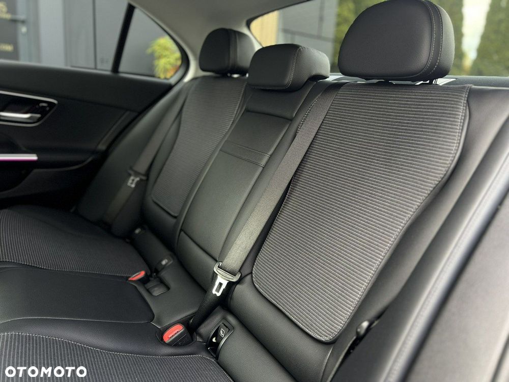 Mercedes-Benz Klasa C - 39