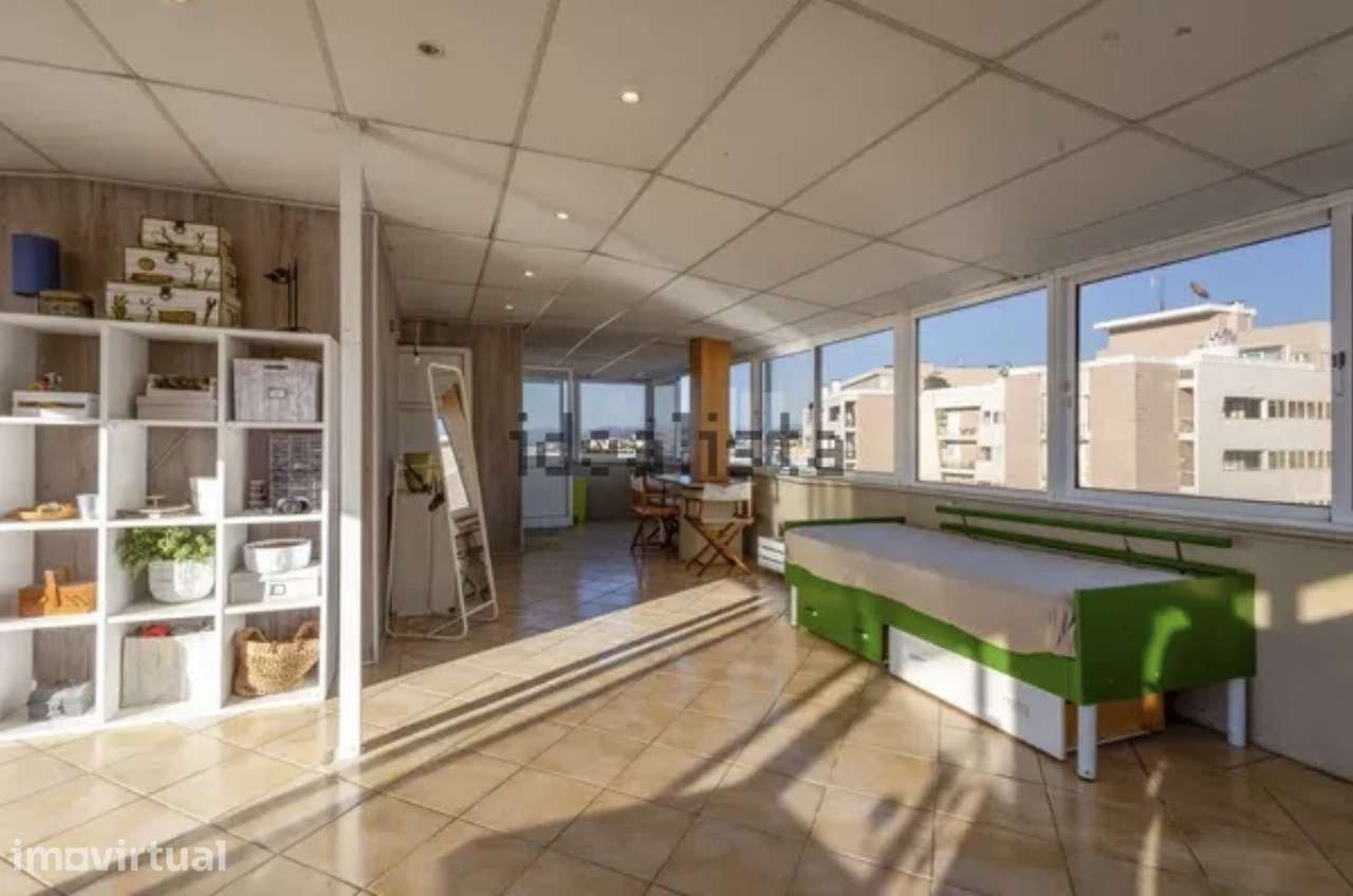 Apartamento, 672 m², Ferreiros e Gondizalves - Grande imagem: 5/31