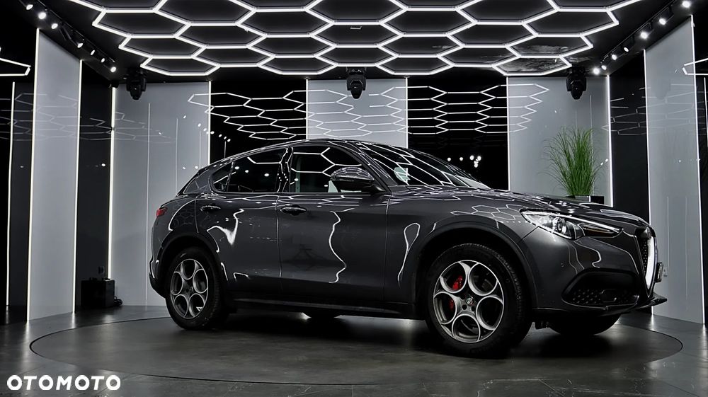 Alfa Romeo Stelvio 2.0 Turbo Q4 - 13
