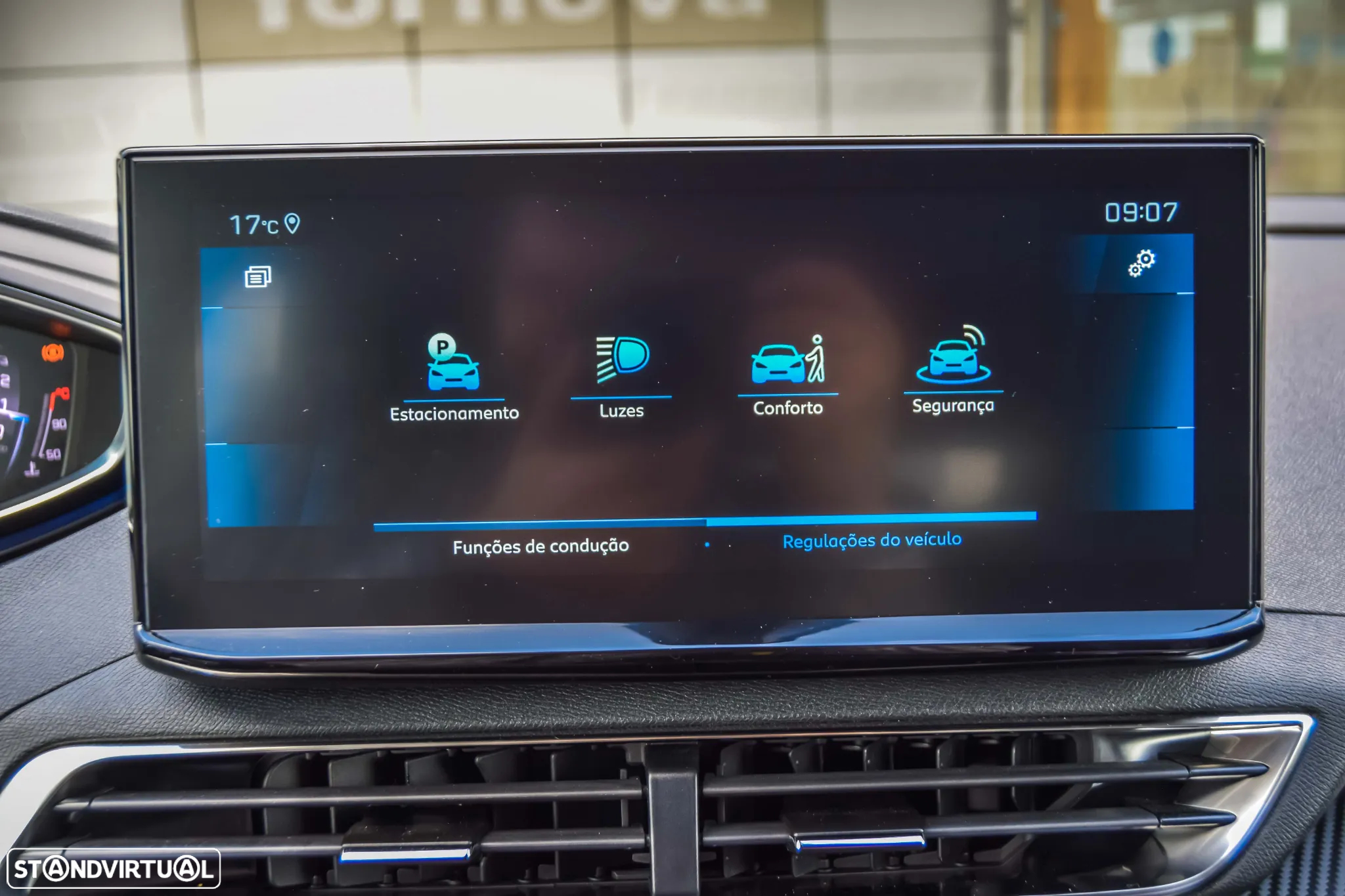 Peugeot 5008 1.5 BlueHDi Allure Pack EAT8 - 26