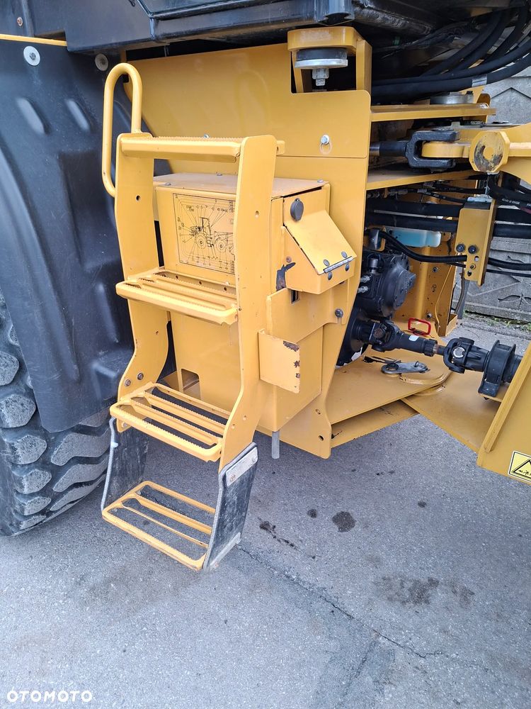 Caterpillar CAT 918 M - 24