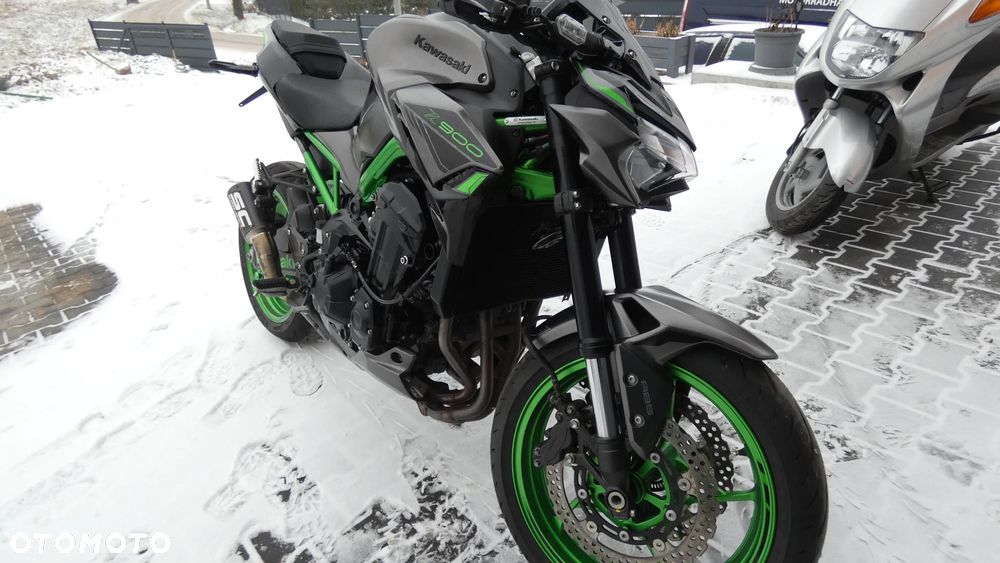 Kawasaki Z 900 - 10