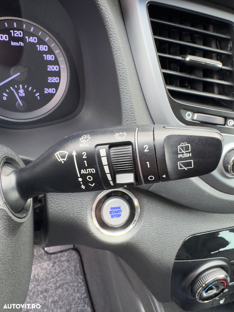 Hyundai Tucson 2.0 CRDI 4WD Automatik Premium - 25