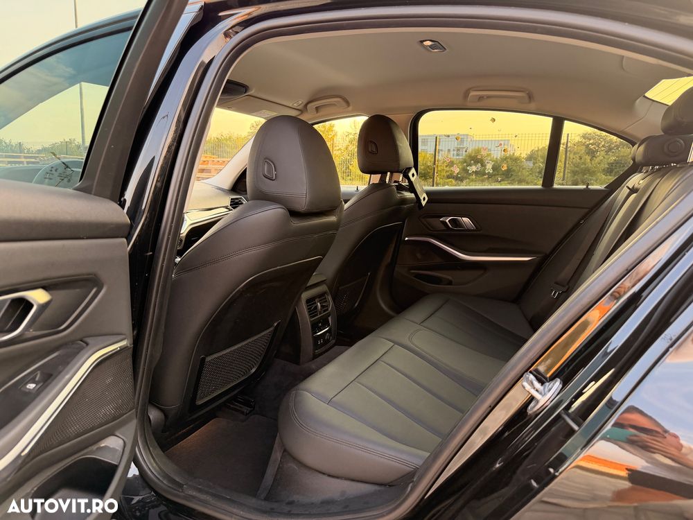 BMW Seria 3 318d Aut. Advantage - 12